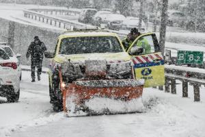 χιόνια αυτοκίνητα Αττική Οδός