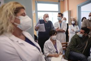 Εργαζόμενοι στο νοσοκομείο Παίδων Πεντέλη