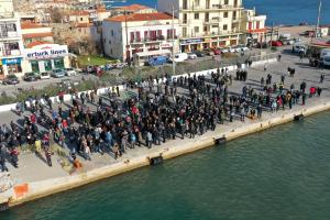 Κινητοποίηση στο λιμάνι στη Χίο