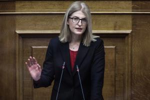Η Δώρα Αυγέρη.