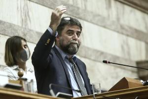 Ο Βασίλης Οικονόμου