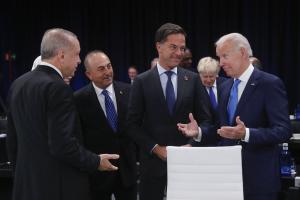 Ρετζέπ Ταγίπ Ερντογάν και Τζο Μπάιντεν στη σύνοδο του ΝΑΤΟ
