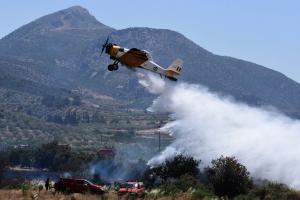 φωτιά πυρκαγιά πυροσβεστικά αεροπλάνο