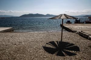 Ομπρέλα στη θάλασσα