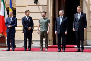 Ουκρανία Ζελένσκι Σολτς Μακρόν Ντράγκι