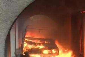 Φωτιά σε αυτοκίνητο από την πυρκαγιά στην Πεντέλη