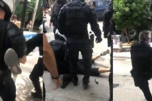 Επίθεση αστυνομικών σε πολίτες