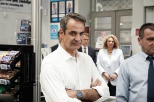 Ο Κυριάκος Μητσοτάκης σε σούπερ μάρκετ