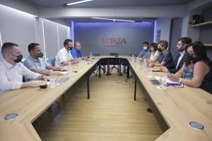 Συνάντηση του ΣΥΡΙΖΑ με Πανελλήνια Ομοσπονδία Πενταετούς Υποχρέωσης και Συμβασιούχων Πυροσβεστών
