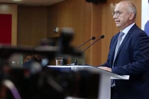 Ο Γιάννης Οικονόμου