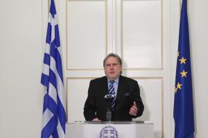 Ο Γιώργος Κατρούγκαλος κάνει δηλώσεις