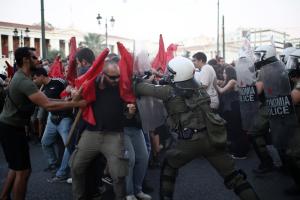 Επίθεση των ΜΑΤ σε φοιτητές
