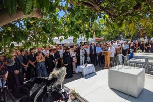 Μίκης Θεοδωράκης