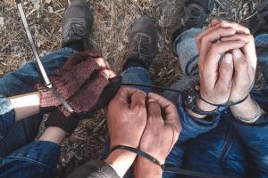 ΠΡΟΣΦΥΓΕΣ ΔΕΜΕΝΑ ΧΕΡΙΑ