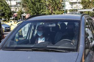 Η 37χρονη κατηγορούμενη σε αυτοκίνητο