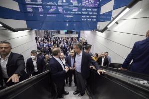 Ο Κώστας Καραμανλής με τον Κυριάκο Μητσοτάκη στο μετρό