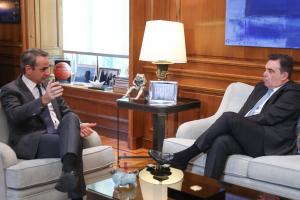 Ο Κυριάκος Μητσοτάκης με τον Μαργαρίτη Σχοινά