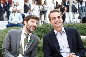 Ο Κυριάκος Μητοστάκης και ο Νικόλας Γιατρομανωλάκης