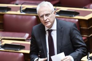 Ο Γιάννης Ραγκούσης στη Βουλή