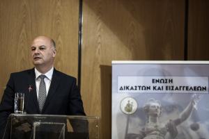 Ο Κώστας Τσιάρας