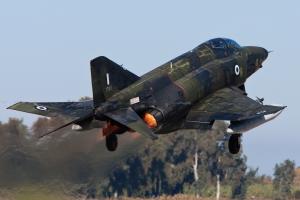 ΠΟΛΕΜΙΚΗ ΑΕΡΟΠΟΡΙΑ F-4 PHANTOM II