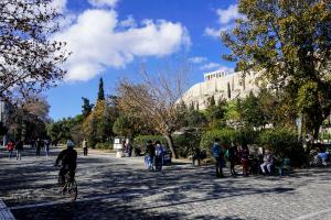Λιακάδα ήλιος χειμώνας Ακρόπολη