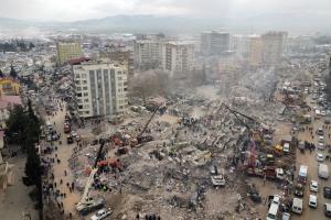 Κατεστραμμένα κτίρια από τον σεισμό στην Τουρκία