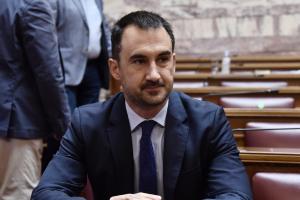 Ο Αλέξης Χαρίτσης στη Βουλή