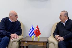 Ο Νίκος Δένδιας και ο Μεβλούτ Τσαβούσογλου