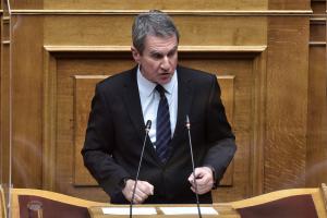 Ο Ανδρέας Λοβέρδος στη Βουλή