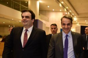 Ο Κυριάκος Μητσοτάκης και ο Κυριάκος Πιερρακάκης