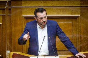 Ο Νίκος Παππάς στο βήμα της Βουλής