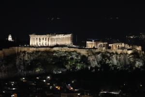 ΩΡΑ ΓΗΣ ΑΚΡΟΠΟΛΗ