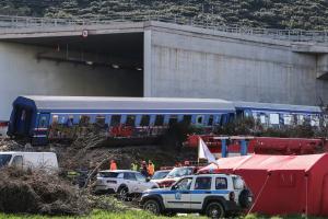 Τζιπ της αστυνομίας στο δυστύχμα στα Τέμπη