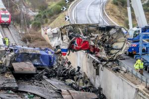 Τρένα μετά από σύγκρουση