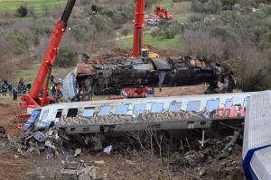 Σύγκρουση τρένων στα Τέμπη