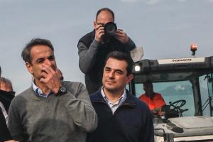 Ο Κυριάκος Μητσοτάκης και ο Κώστας Σκρέκας