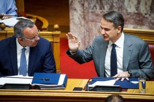 Κυριάκος Μητσοτάκης και Χρήστος Σταϊκούρας