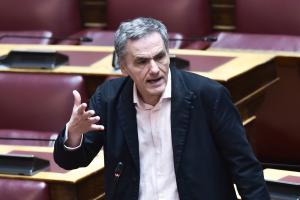 Ο Ευκλείδης Τσακαλώτος στη Βουλή