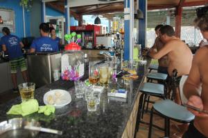 ΜΠΙΤΣ ΜΠΑΡ beach bar