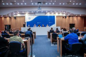 Διακομματική