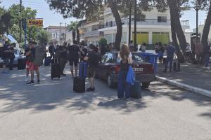 Επιβάτες σε τρένο