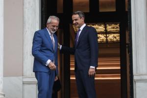 Παράδοση παραλαβή Σαρμάς Μητσοτάκης
