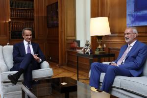 Ο Κυριάκος Μητοστάκης και ο Ιωνάννης Σαρμάς