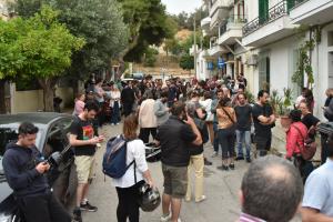 Κόσμος στα Άνω Πετράλωνα