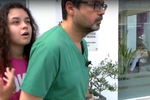 Η 16χρονη από την Χαλκιδική δείχνει πως έσωσε το 10χρονο αγόρι μαζί με τον γιατρό της κοινότητας