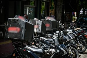 Μηχανάκια διανομέας