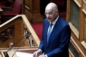 Ο Νίκος Δένδιας στη Βουλή