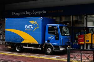 Φορτηγό των ΕΛΤΑ