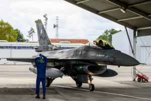 Αεροσκάφος F16
